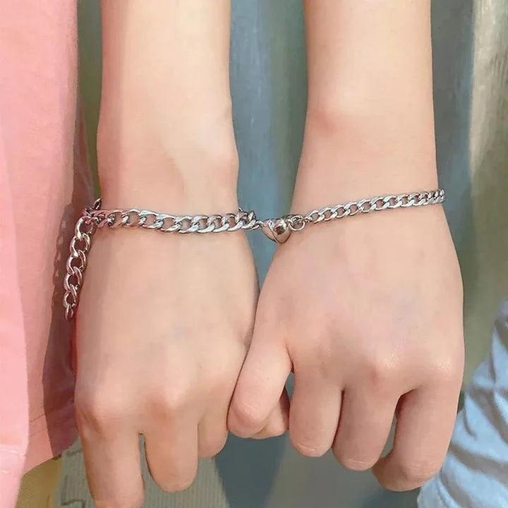 ❤️ Par de Pulseras Magnéticas Corazón Unidos - Libre Mujer